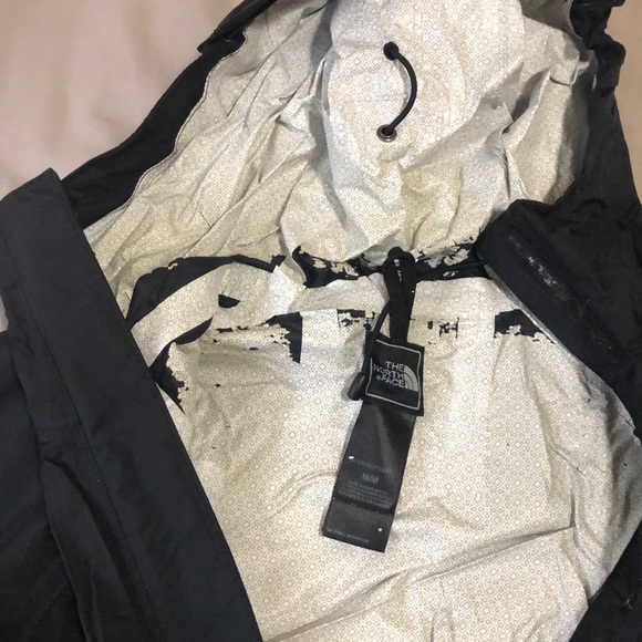 North face wind breaker size medium - Picture 4 of 4